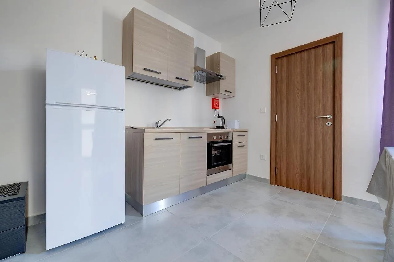 Cosy 1Br Studio Central Location Sliema
