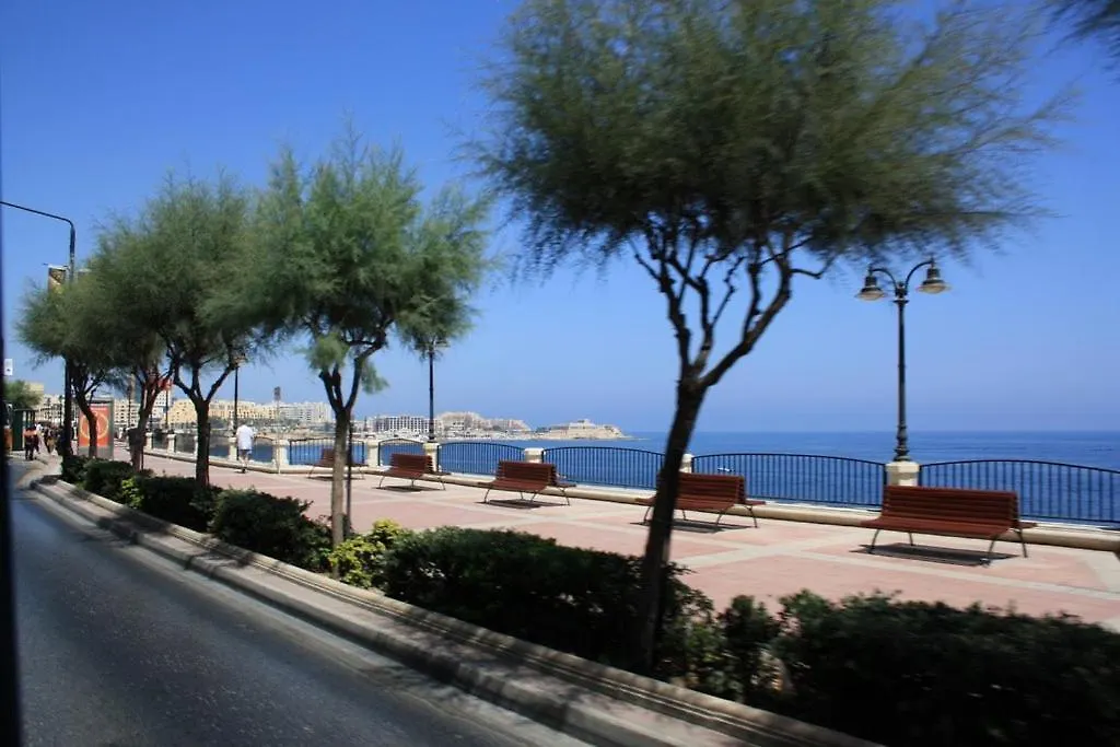 Cosy 1Br Studio Central Location Sliema Apartment