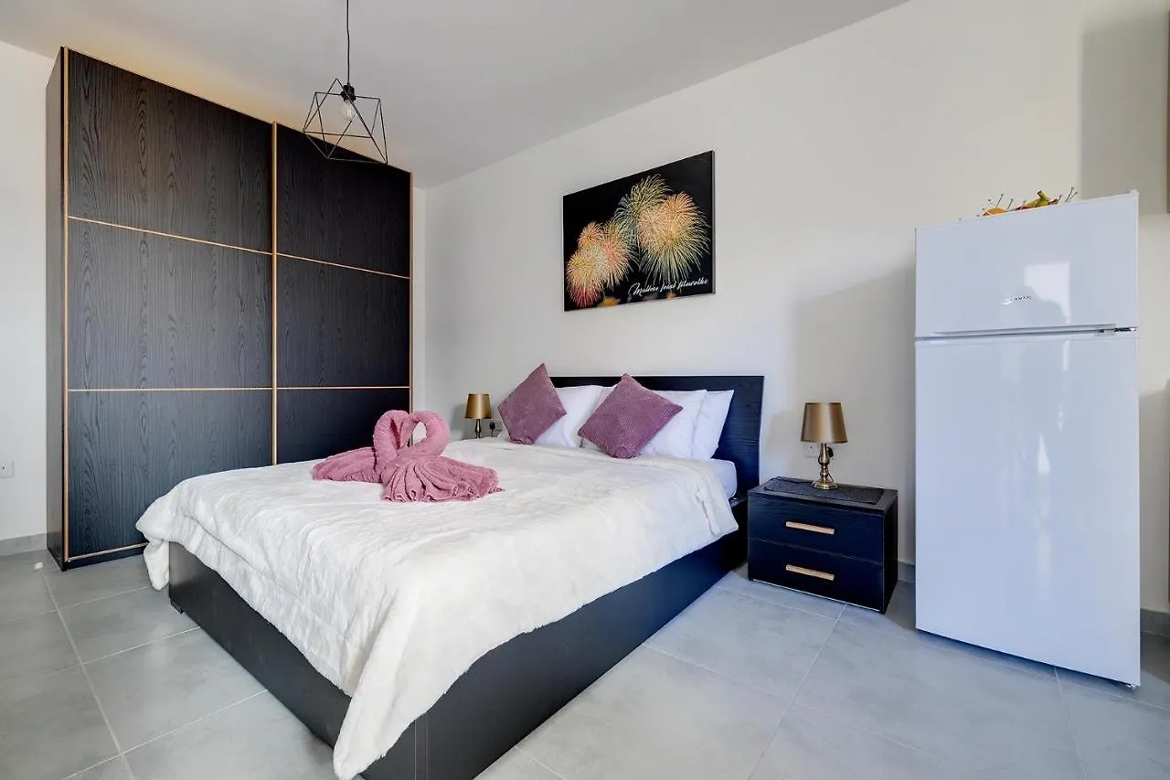 Cosy 1Br Studio Central Location Sliema